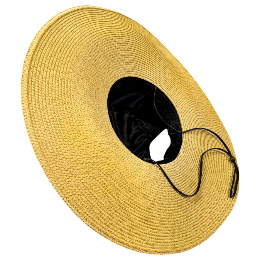 Damazo Soleil Flow hat with ponytail opening in beige